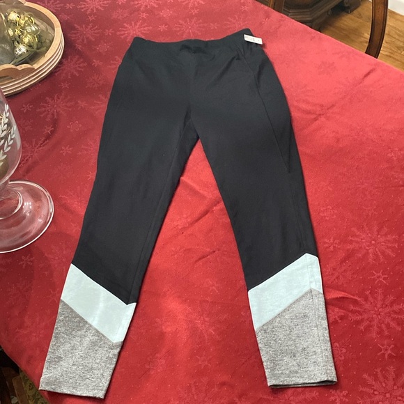 T by Talbots size medium legging - Picture 1 of 5